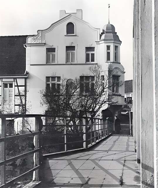Auf der Brücke Marly-Le-Roi (1976), Foto Minte